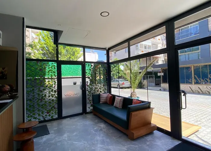 Rodis Szálloda Gümüldür